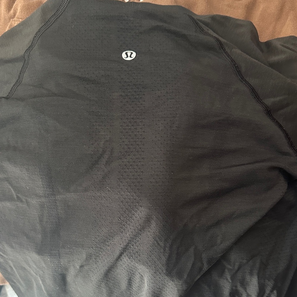 lululemon athletica women black short sleeve